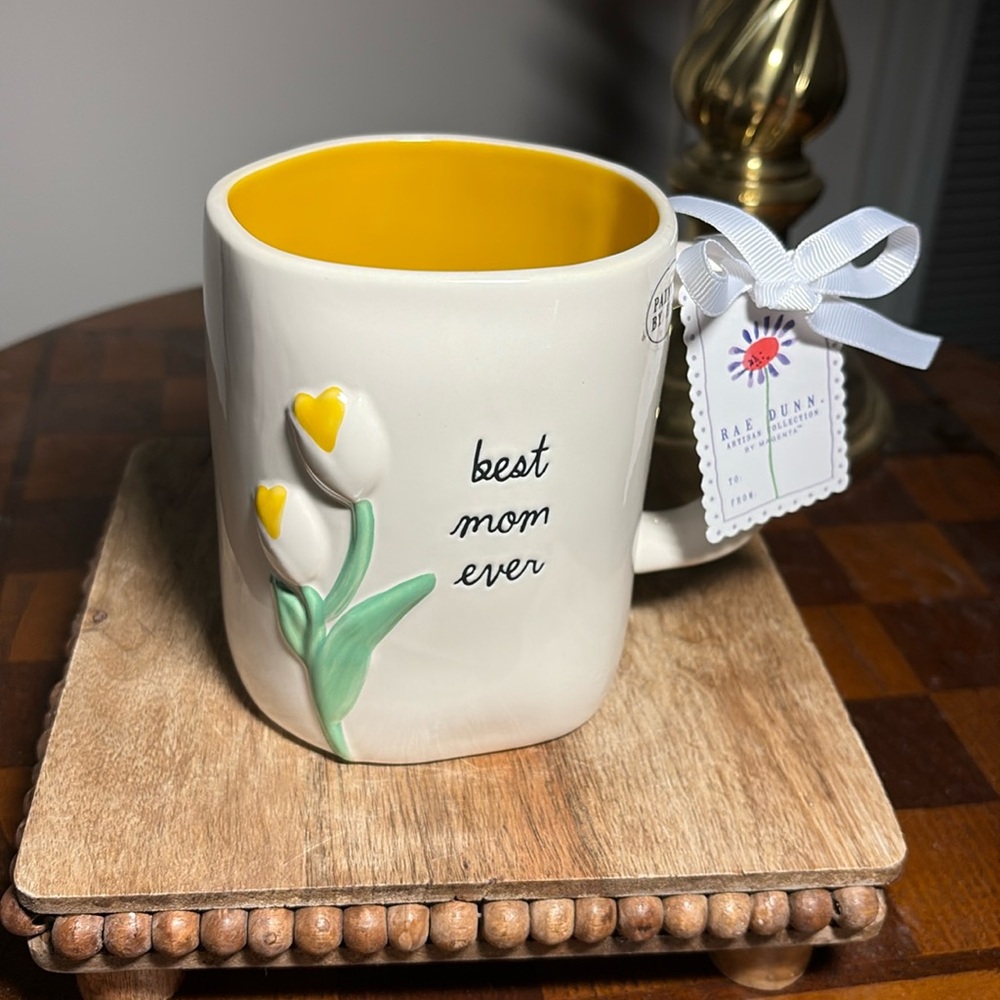 Rae Dunn best mom ever coffee/tea mug
